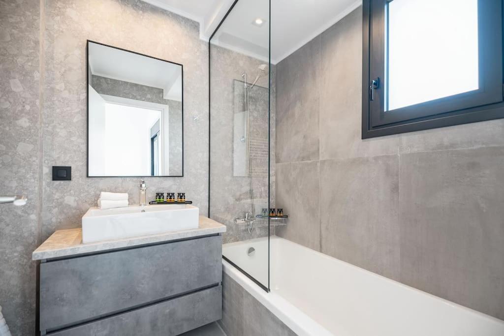 Rhodes City Maison Du Jardin 2-Bedroom Apartment Private Outdoor Jacuzzi מראה חיצוני תמונה
